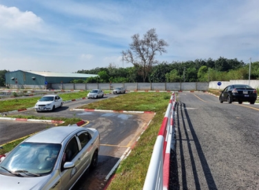 KHÓA HỌC LÁI XE Ô TÔ HẠNG B BÌNH DƯƠNG THẦY TIẾN