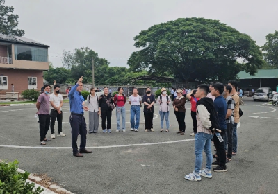 Thầy Tiến hướng dẫn và giảng dạy học viên